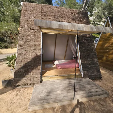Kamp alanı Glamping Estartit